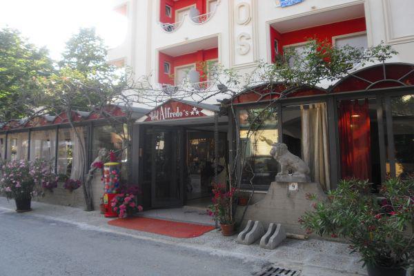 Hotel Alfredo'S Rimini Bagian luar foto